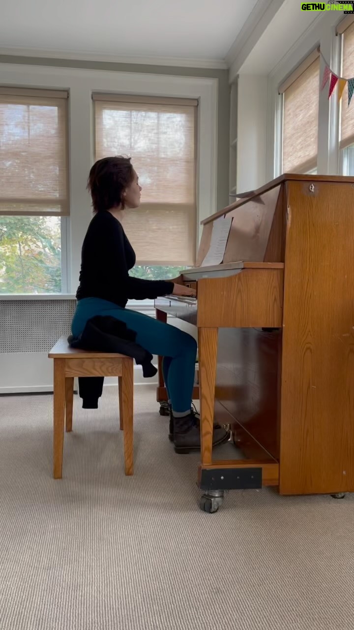 Zach Braff - 40.4K Likes - The day Florence finished writing her song “The Best Part” before we shot it. Please check out “A Good Person” this weekend. Also, if you’ve seen it and it’s stayed with you, please recommend it to your friends and family. ❤️❤️❤️🎬ZB