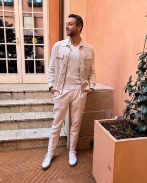 Zachary Levi Instagram - That’s Amore, Rome. Allora! ❤️⚡️ @shazammovie