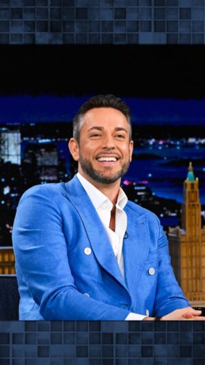 Zachary Levi Instagram - @zacharylevi didn’t think he’d get the role of Shazam in @shazammovie because the characters twin is @therock’s #BlackAdam 🤣 #FallonTonight #Shazam