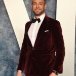 Zachary Levi Instagram - A little @vanityfair Oscar Party never hurt nobody 💃🏻 Styled by: @warrenalfiebaker Tux: @canali Shoes: @louboutinworld Watch: @hublot Grooming: @mnmachado #VFOscars #VanityFairOscarParty @gettyentertainment