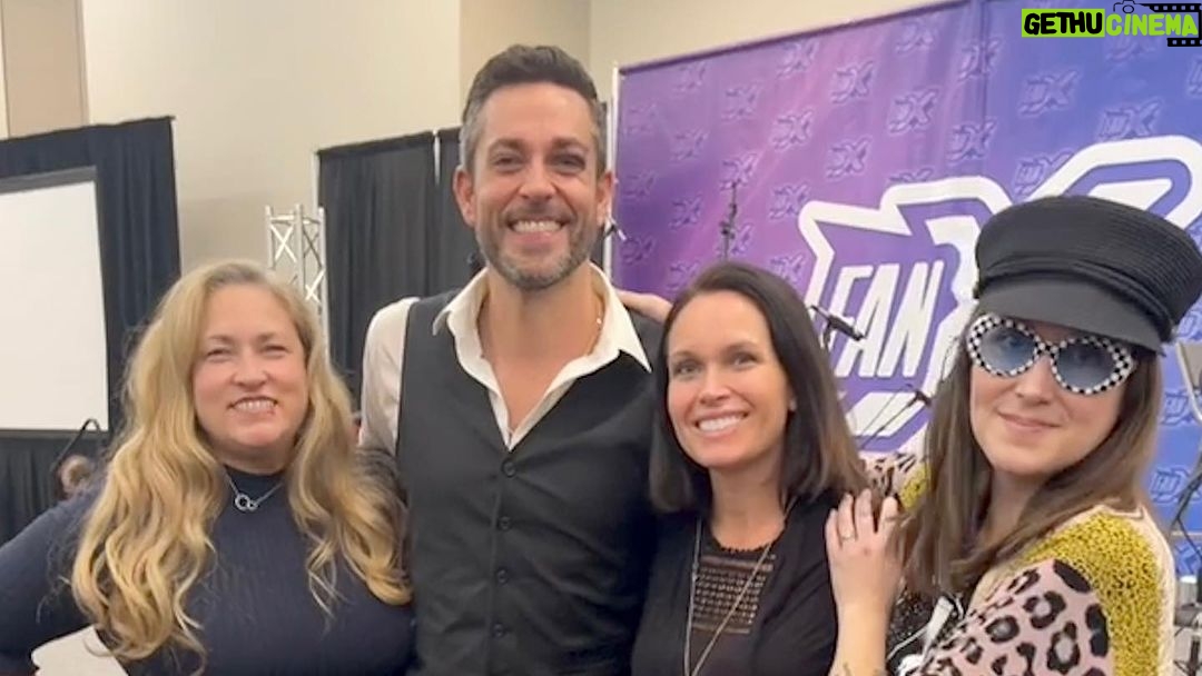 Zachary Levi Instagram - โจ @zacharylevi - bringer of joy, master of fun, professor of authenticity, doer of good, example of shine, and one heck of a talented human. First concert in the books and many are excited for more! ๐ ๐ ๐ ILY ๐ @calebpchapmanโs Soundhouse ๐บ๐ฅ๐ท also deserves a massive round of applause - so impressed, yโall. Thank YOU! ๐๐๐ถ