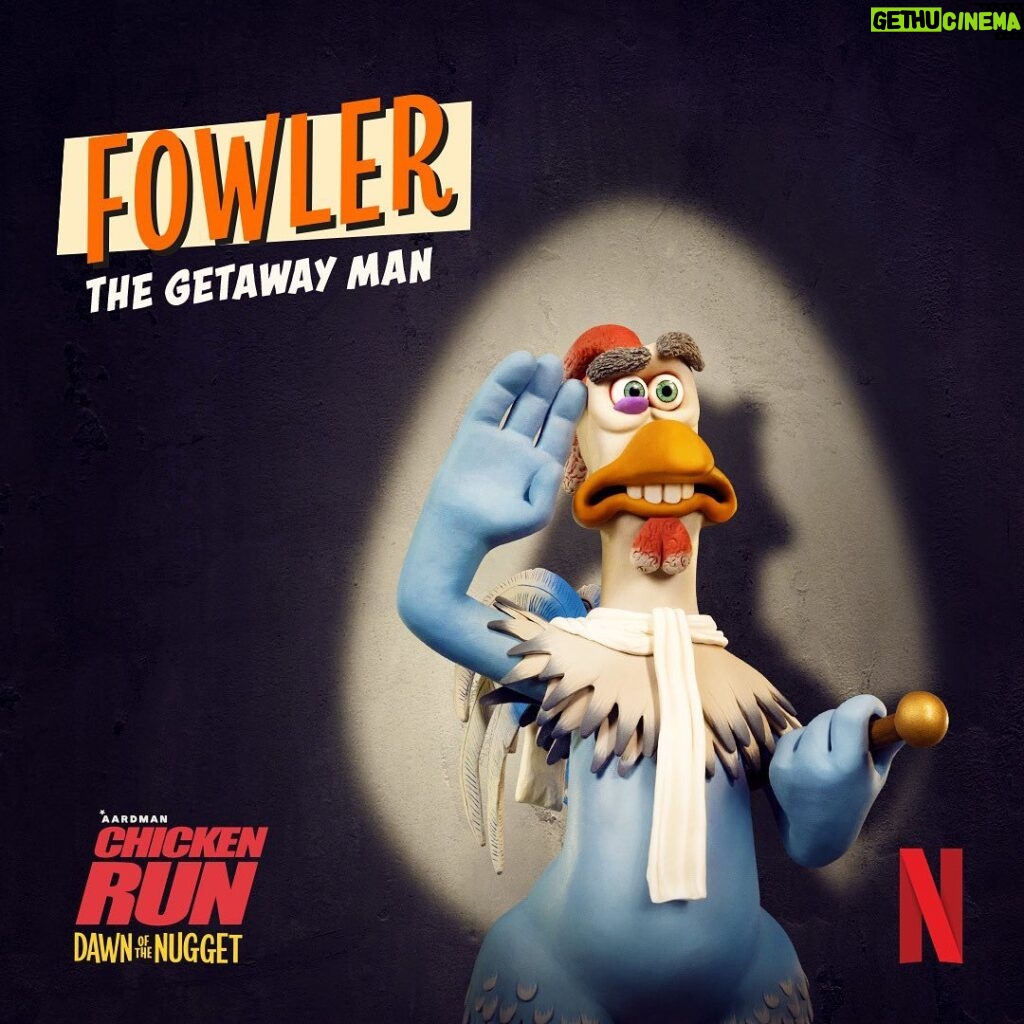 Zachary Levi Instagram - Cock-a-doodle do, my friends… it’s almost time! 🐔💃🏻 Rocky (heyy, that’s mee!!) now with his daughter, Molly, are headed your way in Chicken Run: Dawn of the Nugget later this year on @Netflix. Lettsssgo!