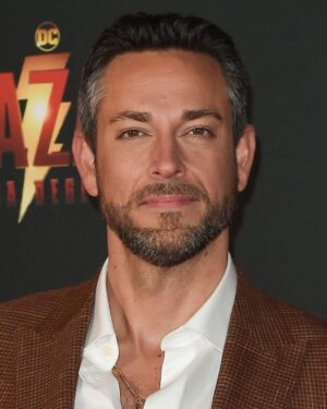 Zachary Levi Instagram - One more for the lewk. 📍🇮🇹 

Grooming: @mnmachado 
Styled by: @warrenalfiebaker 
Suit: Custom @brooksbrothers 
Shoes: @louboutinworld 
Watch: @montblanc
Necklace: @movado 

First photo ©️@marillasicilia/@mondadoriportfolio

Photos: @warnerbrosuk @warnerbrosentertainment @shazammovie