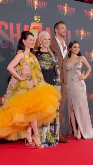 Zachary Levi Instagram - Grazie Roma!! What a night. ⚡️ Cant wait for the rest of Italy to see @shazammovie Fury of The Gods in cinemas March 16th. 

Grooming: @mnmachado 
Styled by: @warrenalfiebaker 
Suit: Custom @brooksbrothers 
Shoes: @louboutinworld 
Watch: @montblanc