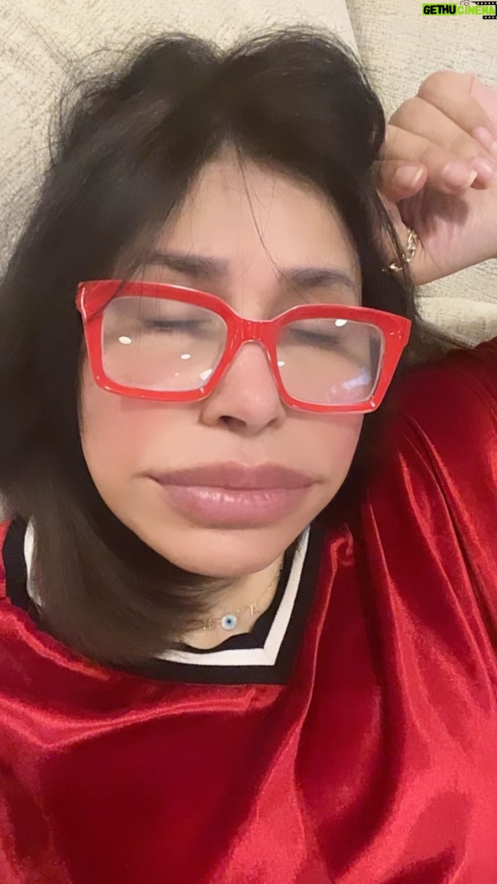 Zahra Arafat Instagram - جعل أيامكم كلها جمال وسعادة 🤍🤍#الله_يرحمك #عبدالحسين_عبدالرضا