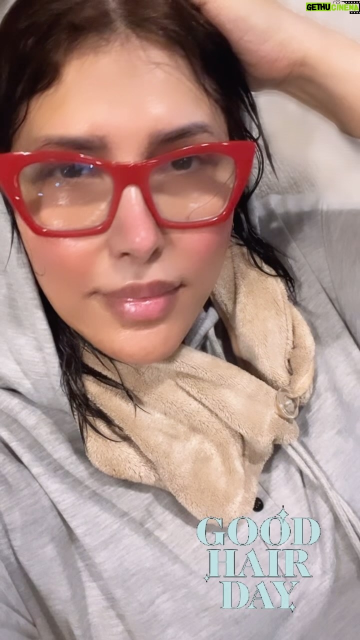Zahra Arafat Instagram - #روتين_العناية_بالشعر المنتجات متوفرة في بوتيكي @boutiqaat @boutiqaatmen #بوتيك #بوتيكي #بوتيك_زهرة_عرفات #زهرة_عرفات #زهرة_الخليج #زهرة_البحرين