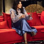 Zahra Arafat Instagram - من ظهوري امس في برنامج #ليالي_الكويت ​ شكرا للمصور الجميل @nawafadel ​ @ghadarazouqi1 ​ @hanandashti.official ​ الميكب والشعر @hanandashti.cosmetics ​ @hanandashti.salons ​ @hanandashti.official ​ #زهرة_الخليج #زهرة_عرفات وزاره الاعلام