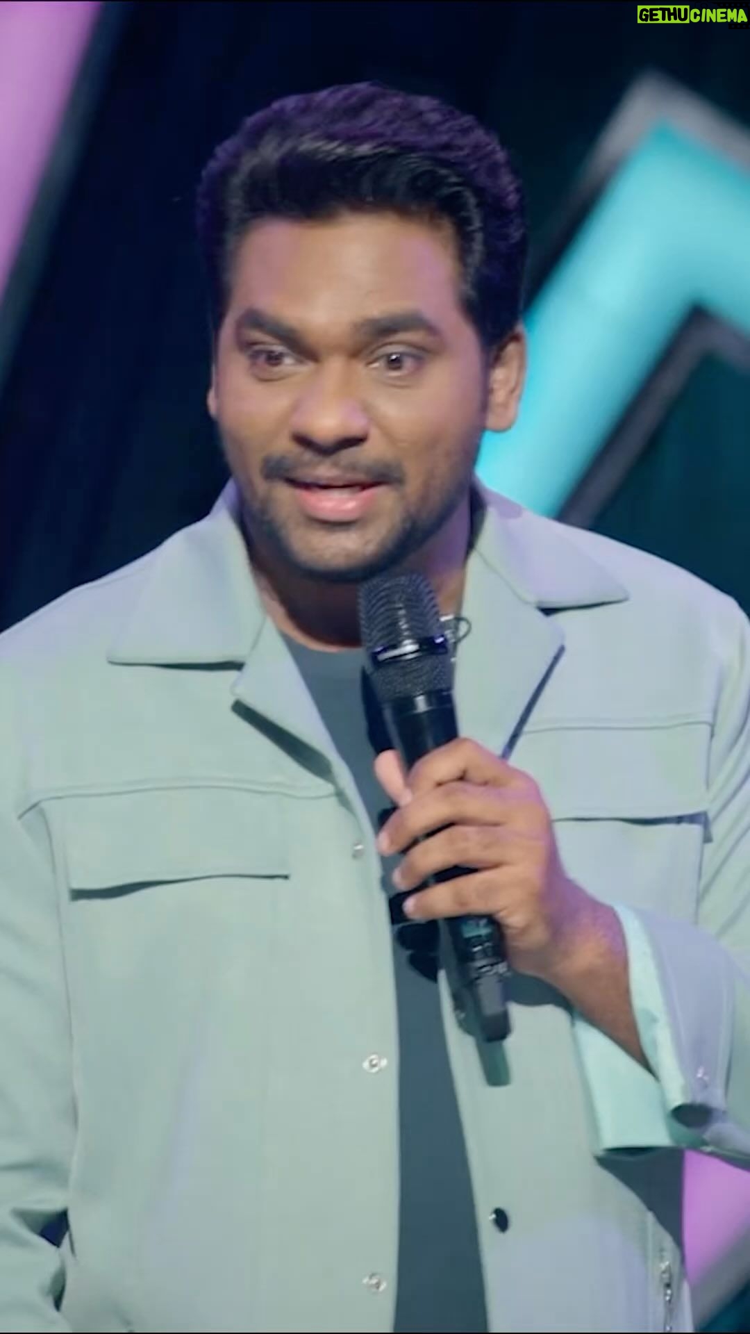 Zakir Khan - 525.7K Likes - Sabse last mein milna tum.