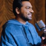 Zakir Khan Instagram – Woh kya hai ki, ye dil se more maangne ki aadat kuch purani si hai. 
@pepsiindia ne 25 saal pehle kaha tha, aur aaj bhi…yeh dil maange more! 💙