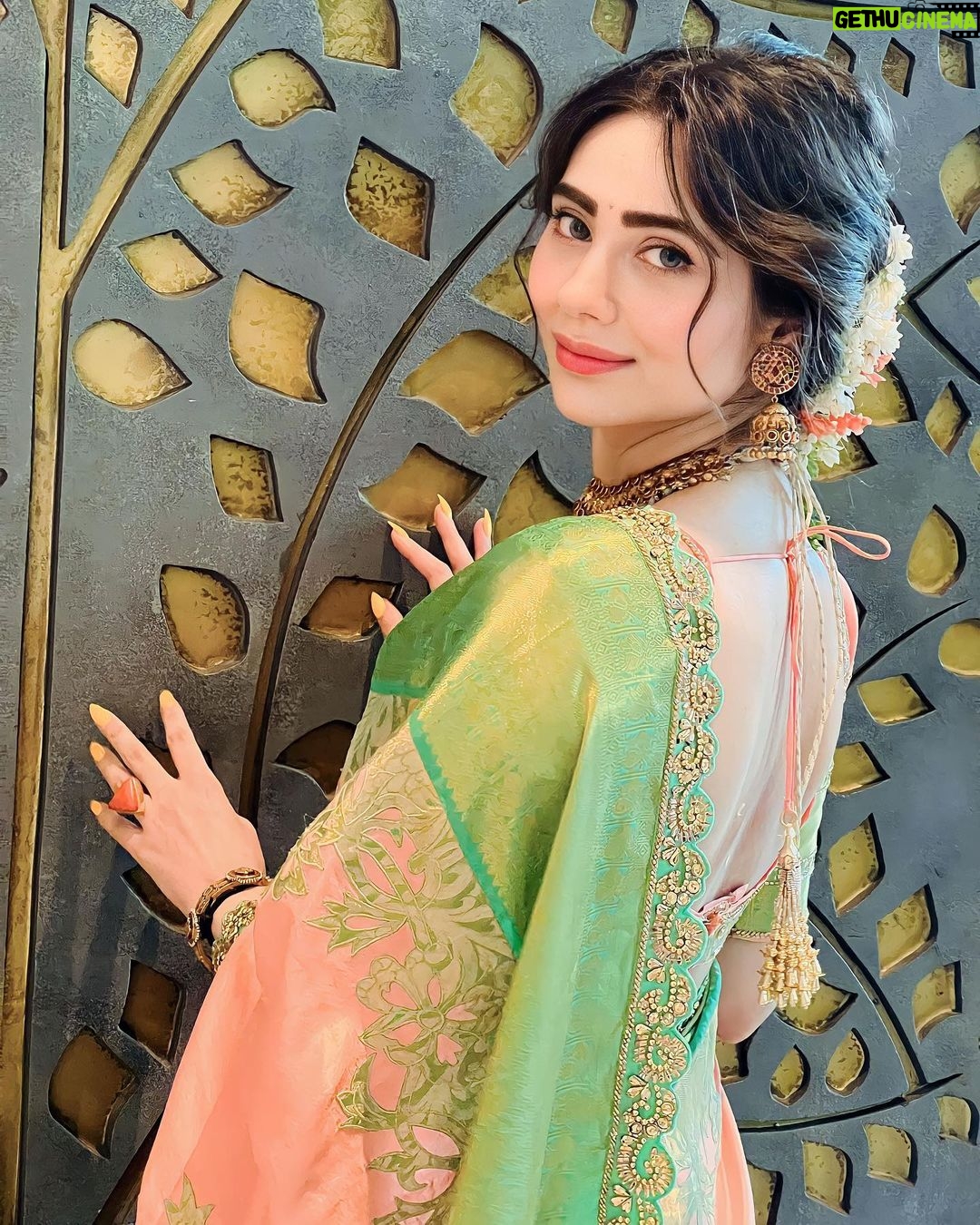 Zara Khan Instagram - "When Onam is here, happiness is in the air 🫶🏻 wishing all my Malayali Friends And followers a very happy an prosperous #onam