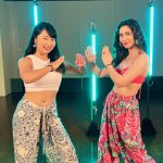 Zara Khan Instagram - Love Stereo Again 🇮🇳❤️🇯🇵 Thank you @zarakhan ❤️ It was super fun dancing with you! @tigerjackieshroff @edwardmayaofficial @tseries.official Special thanks to @myqyuki #ytshorts #stereolove #trendingreels