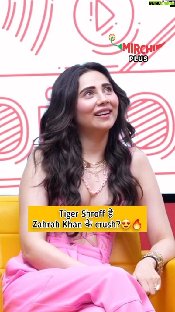 Zara Khan Instagram - @zarakhan accepts her crush on Tiger Shroff 🐯❤️ Hmm hmmm @tigerjackieshroff . . . . Watch the full interview on www.mirchi.in #MirchiPlus #Mirchi #ItsHot #ZahrahKhan #TigerShroff #crush #trendingsong #trending