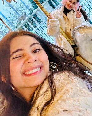 Zara Khan Instagram - My beautiful dear D🫶🏻 you deserve the best of the best ! Your energy and your vibe is so pure filled with positivity & love . Your affection an warmth is the most beautiful trait in u 🤍… you care & love from your heart, you are mine and MonMonz ( @imouniroy ) real life GOKU 🫶🏻 love u and I wish only for the stars & moon for u cuz YOU deserve nothing less . Have an amazing year my gold hearted D may the angels bless you with the best of everything 👼 🤗💛🥂😘😘😘🥳
 @dishapatani 🧿
