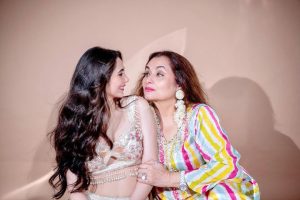 Zara Khan Instagram - Happy Mother’s Day to my God , My friend , My Protection, My Laughter ,  My Joy , My Existence. MY AMMA!!! I love u 🤍 thank u for everything even tho thank you isn’t enough I just wanna be ur daughter in every life time 💛🧿🙏🏻

#ps the best thing about having a mother- you get your own personal angel to bless you thru out life an even after it 🫶🏻 cuz she’s always watching over u😇