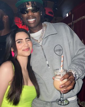 Zara Khan Instagram - Mumbaiiii are you ready to calm down  @heisrema style ?? 13th may NSCI DOME lets do this gooo book your tickets on @insider.in NOW and come see us perform live as I open the show for my fave Rema 🔥