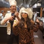 Zara Khan Instagram - Just another day with my favourite #chef in the kitchen cooking up some #shananegins 😋 🥒 🫑 🧑‍🍳 🙈