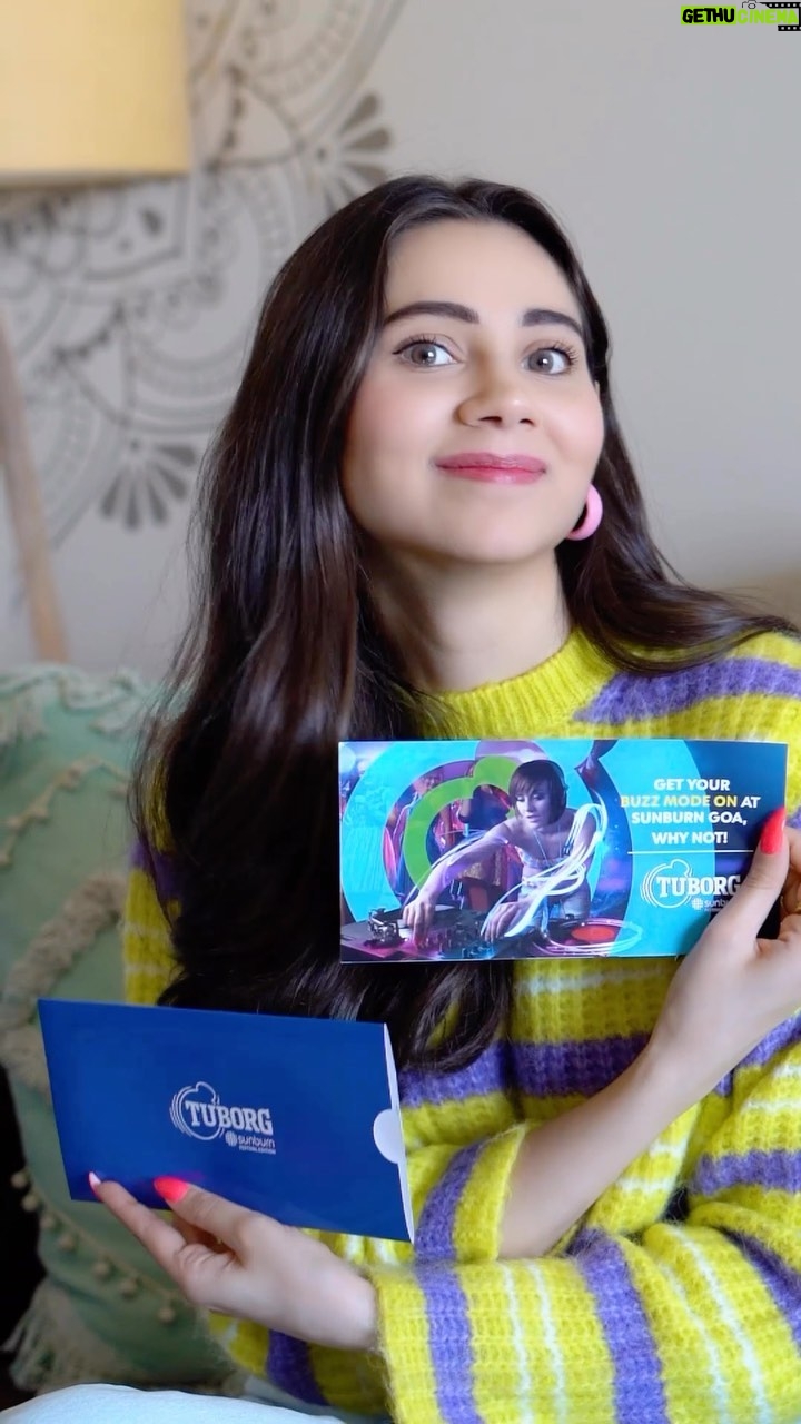 Zara Khan Instagram - I got my hands on this amazing hamper by @tuborgzerosoda I’m all set to party in Goa now! What are you waiting for? Go try the Tuborg X Sunburn Limited Edition Can and get a chance to win passes to Sunburn Goa 2022 by scanning the QR code at your nearest outlet in Maharashtra and Goa. Get ready to party in Goa happening from 28th Dec to 30 Dec. #Tuborg #TuborgZeroSoda #OpenToMore #TuborgSunburnLimitedEdition #TuborgxSunburn2022 #WhyNot **Disclaimer: Drink responsibly, this content is for 25 years and above