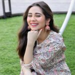 Zara Khan Instagram - 💛💛💛 . . . #photography @bikashm95 #makeup @safasheikhbeauty #hair @little_hair_poetry #outfit @gulabi_dori