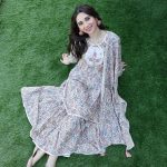 Zara Khan Instagram - 💛💛💛 . . . #photography @bikashm95 #makeup @safasheikhbeauty #hair @little_hair_poetry #outfit @gulabi_dori