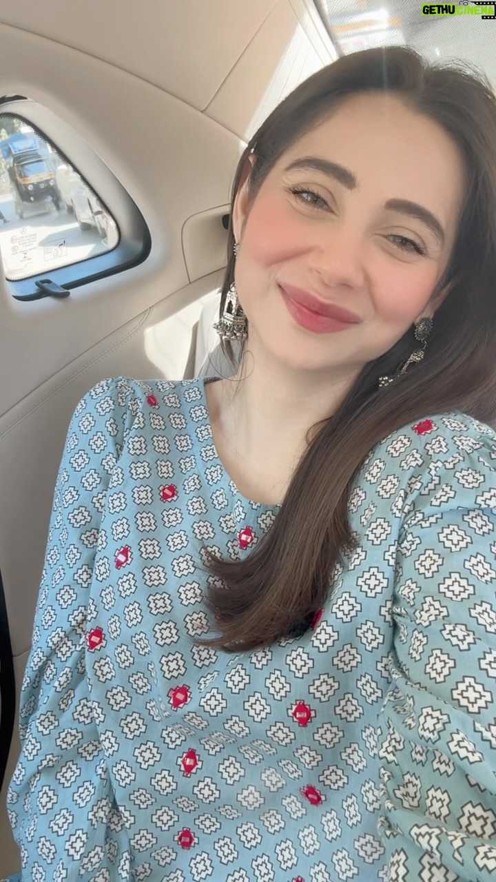 Zara Khan Instagram - A song of love sung with lots of love spreading into the universe so everyone feels the love 🥰 🫶🏻🧿 #happiness #love #grateful