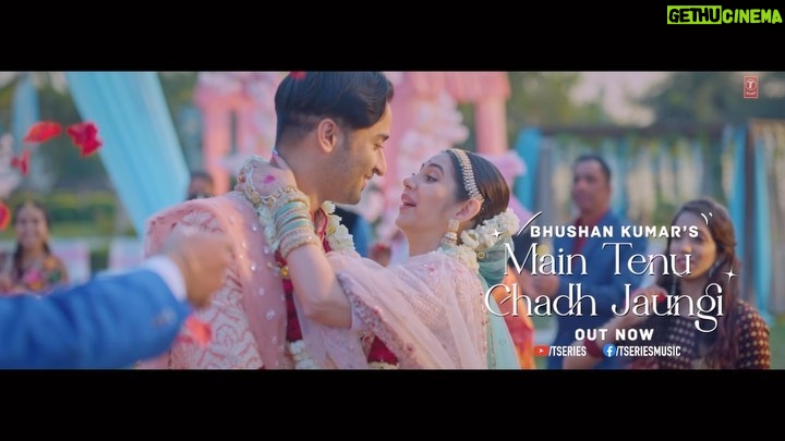 Zara Khan Instagram - Our cute little #shaadi story is finally yours 💖 The celebrations have begun for the craziest wedding of the year! #MainTenuChadhJaungi song out now, tune in! #tseries @tseries.official #BhushanKumar @zarakhan @shaheernsheikh @tanishk_bagchi @donati_media @anuragsolanki27 #Craziestदुल्हनOfTheSeason #Sweetestदुल्हाOfTheSeason #WeddingGoals #WeddingInspiration #WeddingSeason #BigFatIndianWedding #IndianWedding