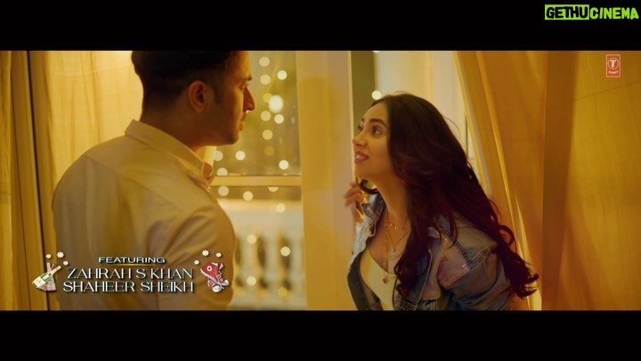 Zara Khan Instagram - The groom and bride are ready, what about you? Get set for the craziest wedding of the year! #MainTenuChadhJaungi teaser out now. Song releasing tomorrow. Tune in now. #tseries @tseries.official #BhushanKumar @shaheernsheikh @tanishk_bagchi @donati_media @anuragsolanki27 #Craziestदुल्हनOfTheSeason #Sweetestदुल्हाOfTheSeason #WeddingGoals #WeddingInspiration #WeddingSeason #BigFatIndianWedding #IndianWedding