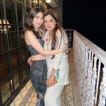 Zara Khan Instagram - #happybirthday to my forever young & beautiful @hananjafry 🎂🥂🤗💖 always be the little girl you are at heart ! My 24 hour friend/mother/everything loveeee uuuu always 😘😘😘 @jafryrumy @pallakhshah Soho House Mumbai