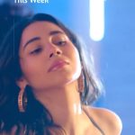 Zara Khan Instagram - OOPS sirf Song nahi Vibe hai..grab every bit of vibe buzzing around 🔥 #trending #trendingsongs #indie #indiemusic #indieartist #redfm #redindiesshuffle