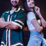 Zara Khan Instagram - #oops with the OG @zarakhan We were busy having fun , we didn’t realise we were making a hit 💥 @ifeelking Loving all your reels to our 🪝 hook step! @shuntymanish @sweta_ojha2020 @bhavyeahanand @warnermusicindia #oops #musicvideo #choreography #chorographer #zarakhan #king #dance Big Dance Centre