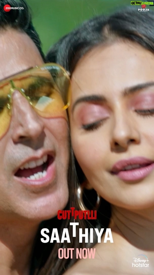 Zara Khan Instagram - Get ready to be hooked to this tune😍 #Saathiya out now on @zeemusiccompany @akshaykumar @rakulpreet @@nikhilmusic @tanishk_bagchi @azeemdayani @ganeshacharyaa @ranjitmtewari @VashuBhagnani @jackkybhagnani @deepshikhadeshmukh @pooja_ent @disneyplushotstar #CuttputlliOnHotstar