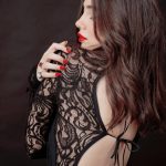 Zara Khan Instagram - rien que les lèvres rouges ne puissent réparer 💄 . . . #styled by @hitendrakapopara ( Team @tanyakalraaa @nidhi_harsora21 ) #outfit @zeenazaki #necklace @rubans.in @oakpinionpr #photographer @milind_misal #hairstylist @ashisbogi #makeupartist @safasheikhbeauty