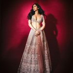Zara Khan Instagram - 🩸 . . . #styling @hitendrakapopara Assisted by @tanyakalraaa #outfit @dishapatilpretcouture #photography @milind_misal #makeupartist @safasheikhbeauty #hairstylist @little_hair_poetry