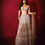 Zara Khan Instagram - 🩸 . . . #styling @hitendrakapopara Assisted by @tanyakalraaa #outfit @dishapatilpretcouture #photography @milind_misal #makeupartist @safasheikhbeauty #hairstylist @little_hair_poetry