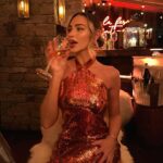Zara McDermott Instagram - the best dinner with the best girls and a hint of sparkle ✨🩷 @lorealparis #makeup Courchevel, Rhone-Alpes, France