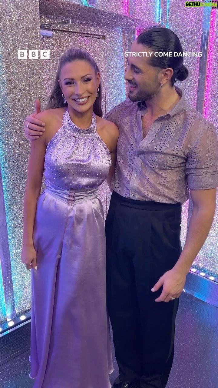 Zara McDermott Instagram - What incredible lifts! @zara_mcdermott and @grazianodiprima are putting the ooooh in American Smooth 🤩 #Strictly
