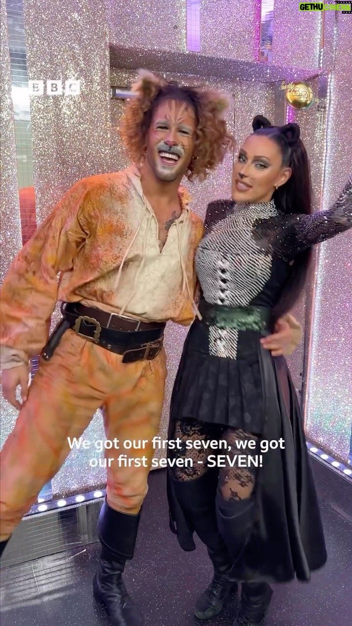 Zara McDermott Instagram - Just purrr-fect! A fun, fierce Puss a Doble from @zara_mcdermott and @grazianodiprima 😸 #Strictly