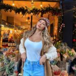 Zara McDermott Instagram - winter things 🍁🤍🧣🫶🏻🌲 London, United Kingdom