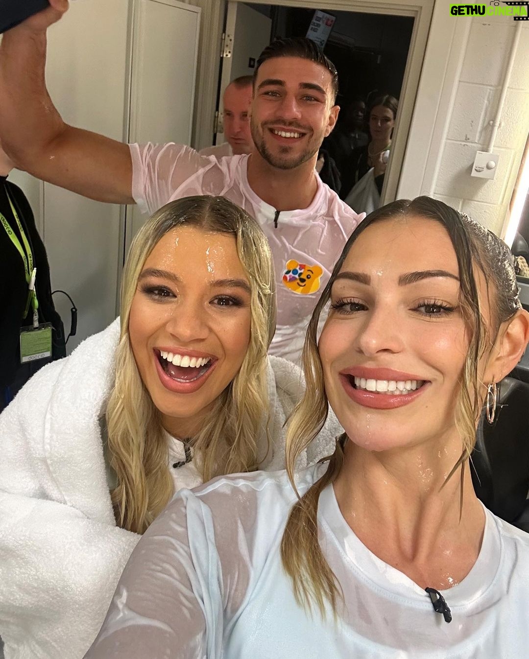 Zara McDermott Instagram - my week… lots of glam, fun & then getting gunged for @bbccin with some cool people 💘