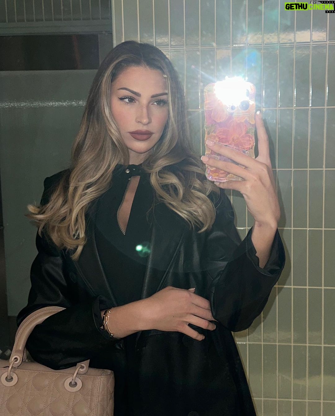Zara McDermott Instagram - my week… lots of glam, fun & then getting gunged for @bbccin with some cool people 💘