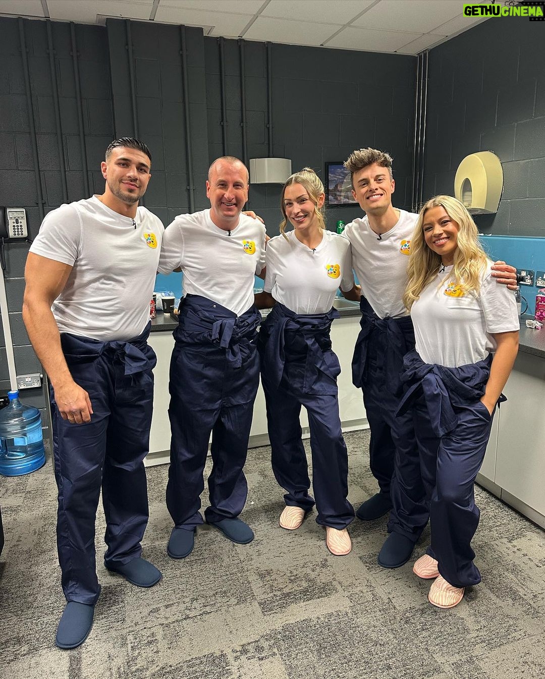 Zara McDermott Instagram - my week… lots of glam, fun & then getting gunged for @bbccin with some cool people 💘