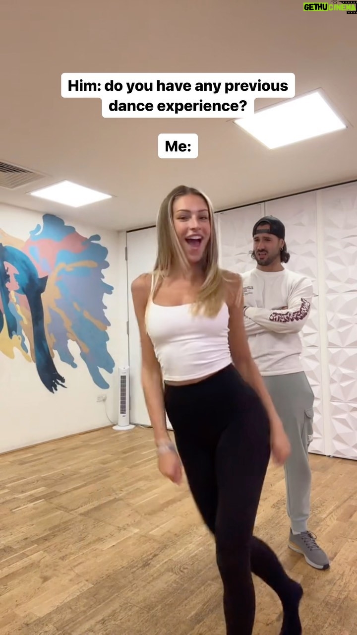 Zara McDermott Instagram - Yes I am a trained professional tik tok dancer actually 🤣💃🏼