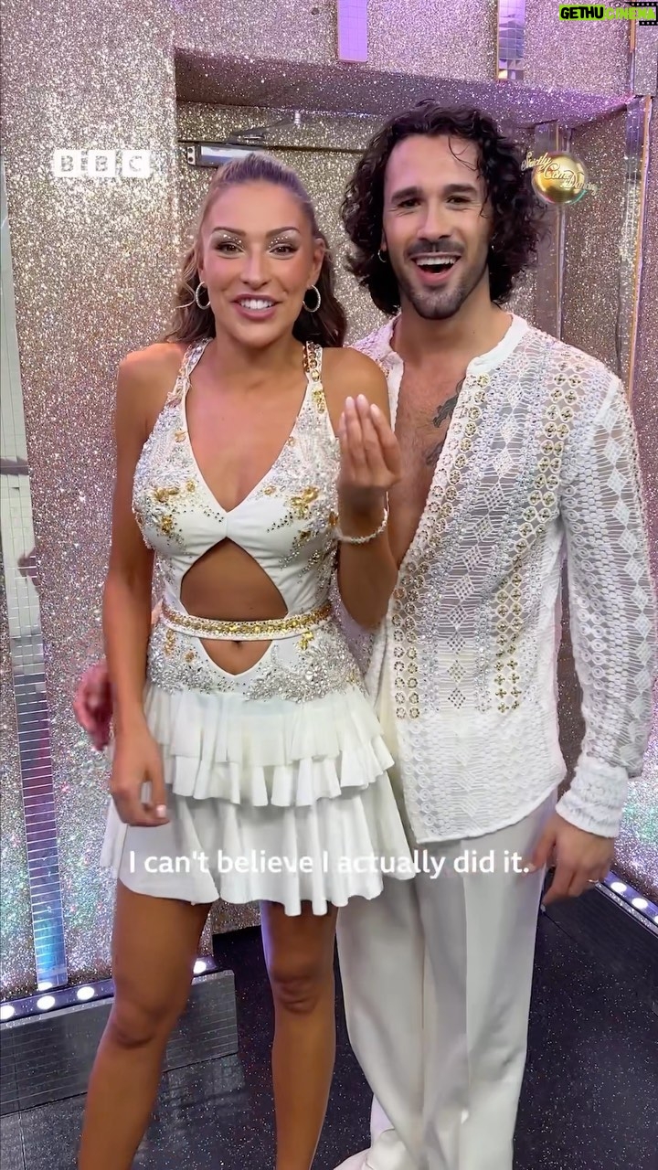 Zara McDermott Instagram - We’ve got a huge crush on this Cha Cha Cha from @zara_mcdermott and @grazianodiprima 🤭