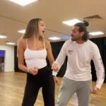 Zara McDermott Instagram - Do you think she gonna be any good? 🫠🤔 #strictly #graziara 💃🕺🏻
