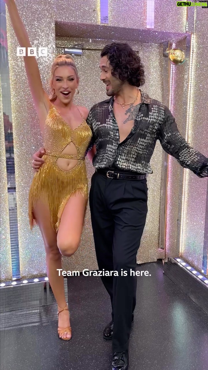 Zara McDermott Instagram - Graziara is in the building! 👌What a dream team @zara_mcdermott and @grazianodiprima are going to make #Strictly