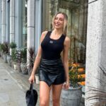 Zara McDermott Instagram - I actually left the house and went on a date with my bestie 🖤 & a rare moment for me wearing all black 😂 London, United Kingdom