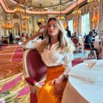 Zara McDermott Instagram - mum and dads birthday celebrations💛🧡 love you more than the world ✨ The Ritz London