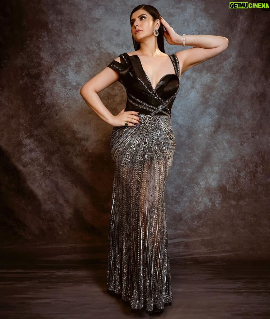 Zareen Khan Instagram - ‘𝕋𝕙𝕖𝕣𝕖 𝕒𝕣𝕖 𝕟𝕠 𝕨𝕙𝕚𝕥𝕖 𝕝𝕚𝕖𝕤, 𝕥𝕙𝕖𝕣𝕖 𝕚𝕤 𝕠𝕟𝕝𝕪 𝕥𝕙𝕖 𝕓𝕝𝕒𝕔𝕜𝕖𝕤𝕥 𝕠𝕗 𝕕𝕖𝕤𝕥𝕣𝕦𝕔𝕥𝕚𝕠𝕟, 𝕒𝕟𝕕 𝕒 𝕨𝕙𝕚𝕥𝕖 𝕝𝕚𝕖 𝕚𝕤 𝕥𝕙𝕖 𝕓𝕝𝕒𝕔𝕜𝕖𝕤𝕥 𝕠𝕗 𝕒𝕝𝕝.’ -𝘼𝙏𝙇𝘼𝙎 𝙎𝙃𝙍𝙐𝙂𝙂𝙀𝘿. Outfit - @gavinmiguelofficial Jewellery - @gehnajewellers1 HMU - @angelinajoseph Styled by - Me 📸 - @theabhivalera #Filmfare #FilmfareAwards2024 #ZareenKhan