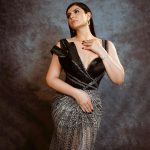 Zareen Khan Instagram – ‘𝕋𝕙𝕖𝕣𝕖 𝕒𝕣𝕖 𝕟𝕠 𝕨𝕙𝕚𝕥𝕖 𝕝𝕚𝕖𝕤, 𝕥𝕙𝕖𝕣𝕖 𝕚𝕤 𝕠𝕟𝕝𝕪 𝕥𝕙𝕖 𝕓𝕝𝕒𝕔𝕜𝕖𝕤𝕥 𝕠𝕗 𝕕𝕖𝕤𝕥𝕣𝕦𝕔𝕥𝕚𝕠𝕟, 𝕒𝕟𝕕 𝕒 𝕨𝕙𝕚𝕥𝕖 𝕝𝕚𝕖 𝕚𝕤 𝕥𝕙𝕖 𝕓𝕝𝕒𝕔𝕜𝕖𝕤𝕥 𝕠𝕗 𝕒𝕝𝕝.’ -𝘼𝙏𝙇𝘼𝙎 𝙎𝙃𝙍𝙐𝙂𝙂𝙀𝘿.

Outfit – @gavinmiguelofficial
Jewellery – @gehnajewellers1 
HMU – @angelinajoseph
Styled by – Me 
📸 – @theabhivalera 

#Filmfare #FilmfareAwards2024 #ZareenKhan