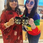Zareen Khan Instagram - Had the honour of having coffee with the legend, @azmishabana18 ! ❤️ It was such a pleasure meeting you Shabana ji … you are a Sweetheart … lots of love to you 🤗 P.S. - @manishmalhotra05 we also indulged in a lil promotion for your beautiful creation for the coffee brand. 😉 #AirportDiaries #Zareenkhan