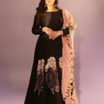 Zareen Khan Instagram - ‘May be you are searching among the branches , for what only appears in the roots !’ - RUMI. Outfit @rozinavishraam Jewellery @⁩the_jewel_gallery Styled by @hitendrakapopara Style team @tanyakalraaa Style intern @nidhi_harsora21 Photography by @sjframes Makeup @niccky_rajaani Hair @shab_qureshi786 #Umang2023 #ZareenKhan